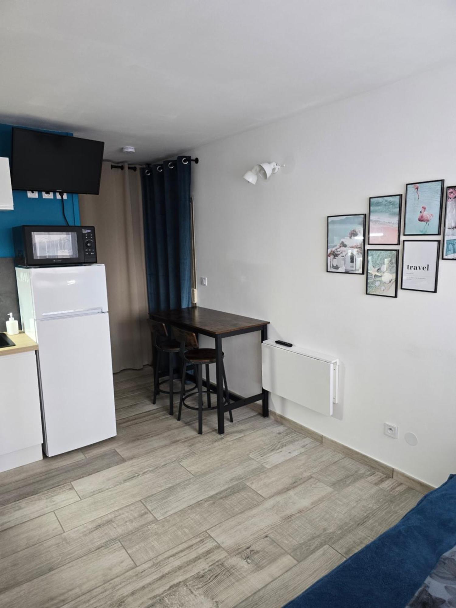סן סיפריאן Studio Climatise 50 M.Du Port מראה חיצוני תמונה